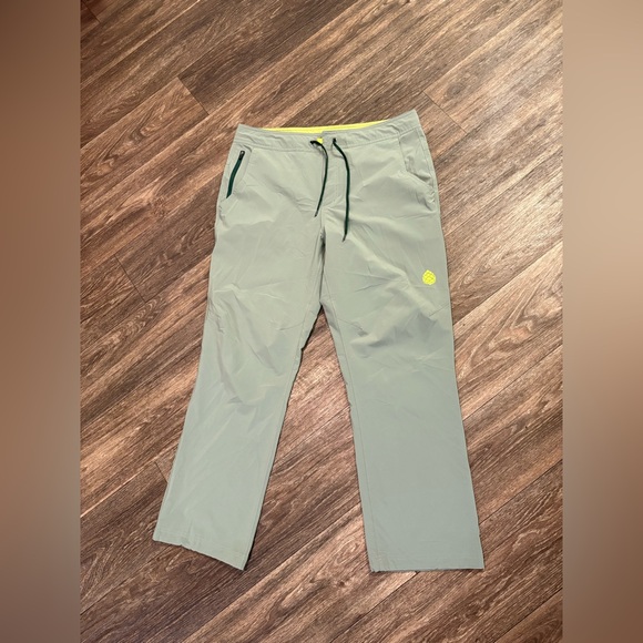 Stio Men's CFS Board Pant Green 35 Short Outdoor Hiking - Picture 1 of 6